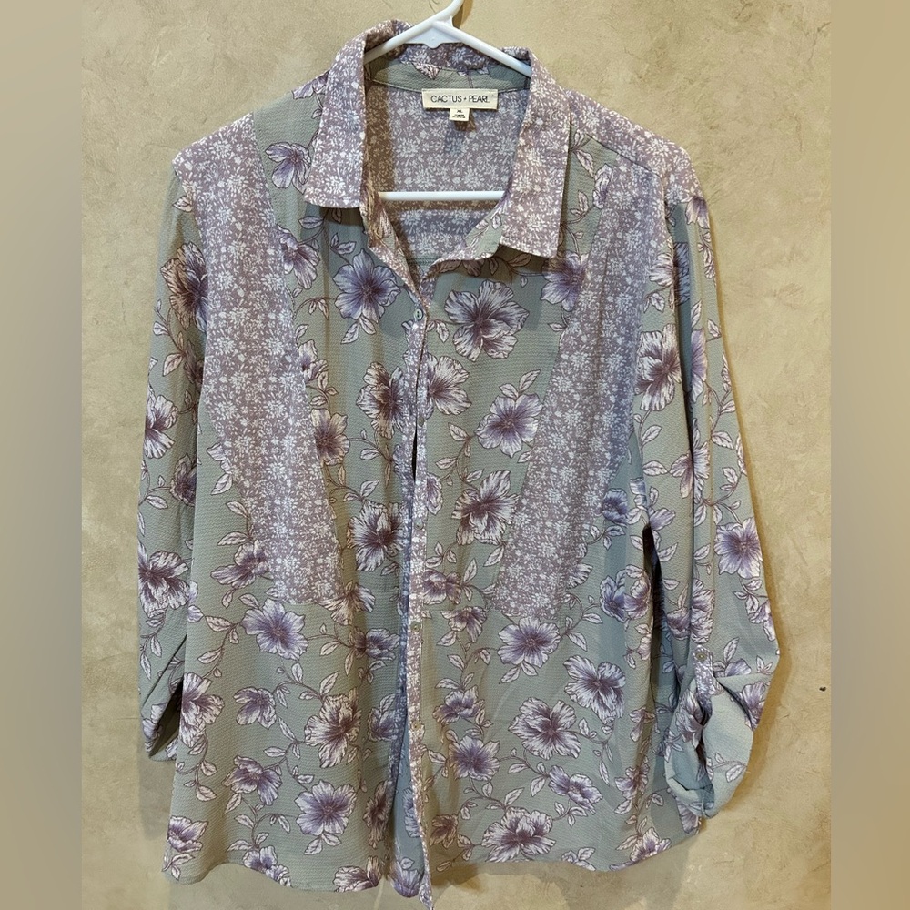 Cactus women’s Purple Floral Button Down Shirt xl gauzy material Classic